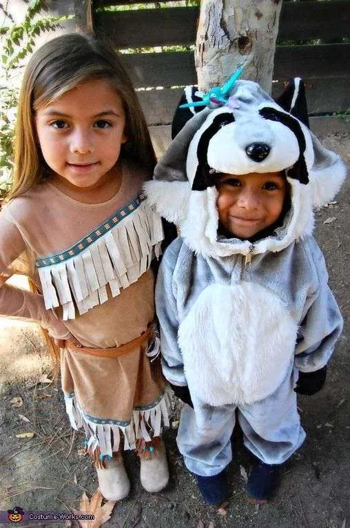 Pocahontas and Meeko Halloween costumes for sisters