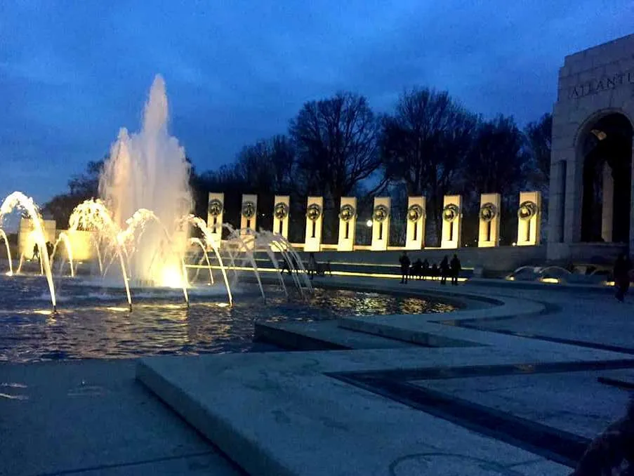 The WWII Memorial in Washington D.C at dusk.