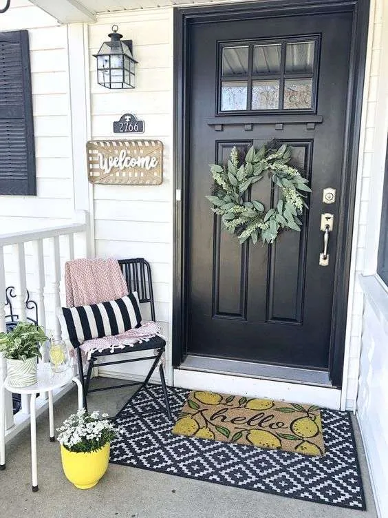 Small porch decorating ideas: black and white.