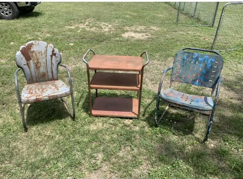 How to Refurbish Vintage Metal Chairs: the Before Picture