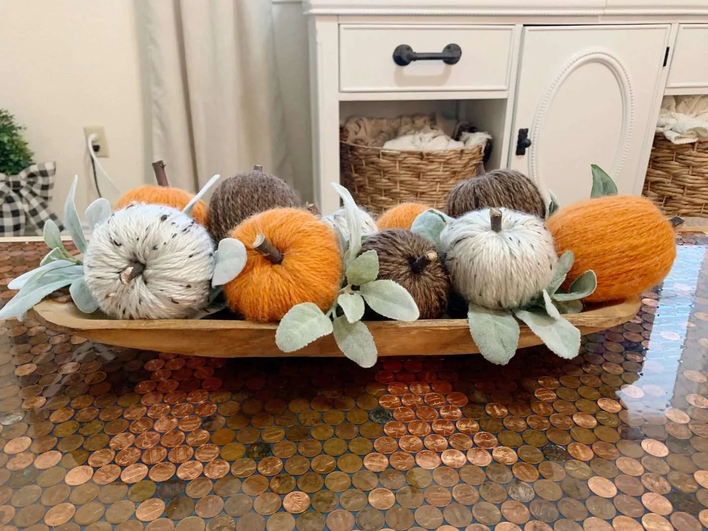 DIY Yarn-Wrapped pumpkins