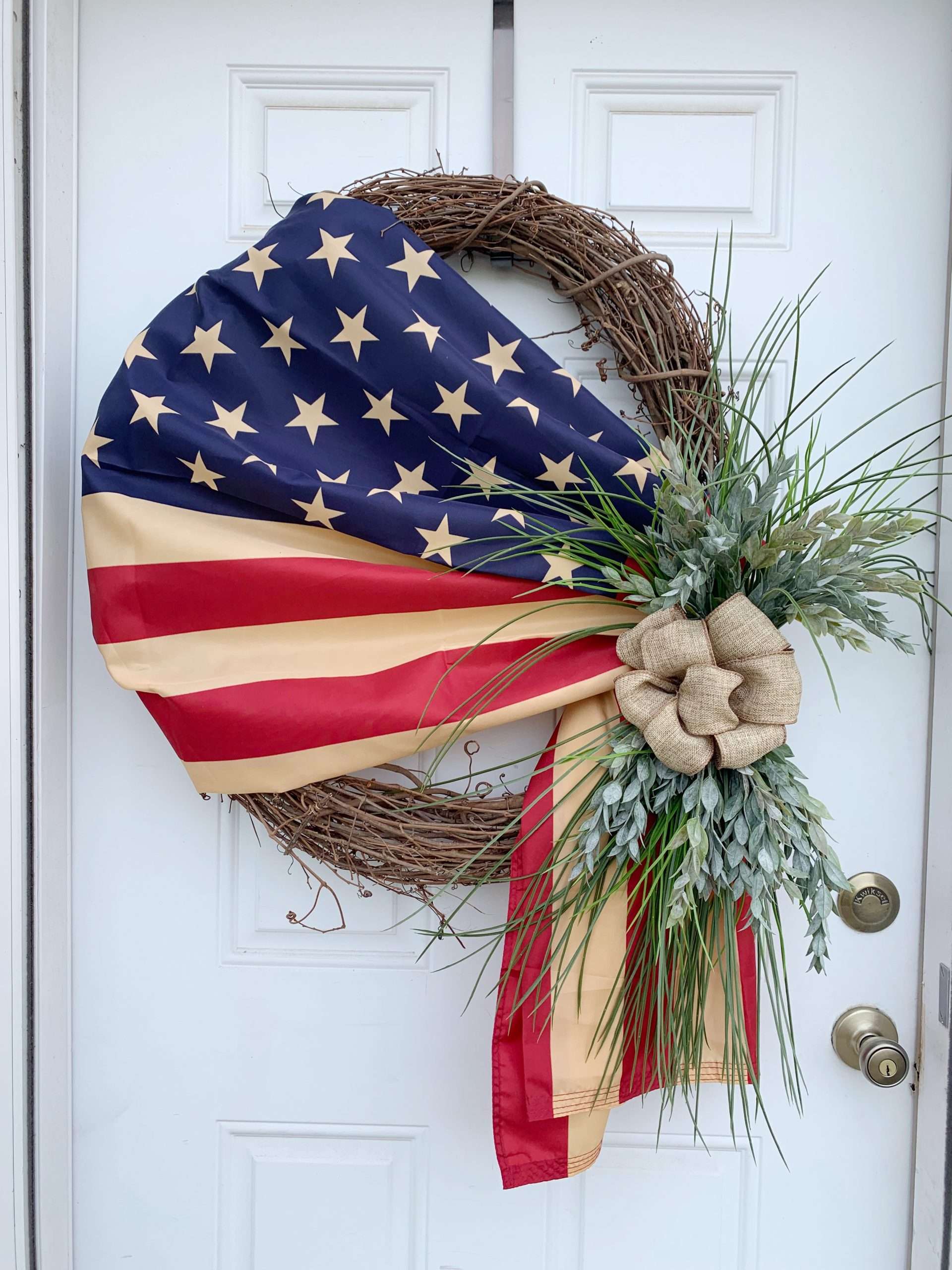 DIY Americana Wreath Tutorial | Finding Mandee