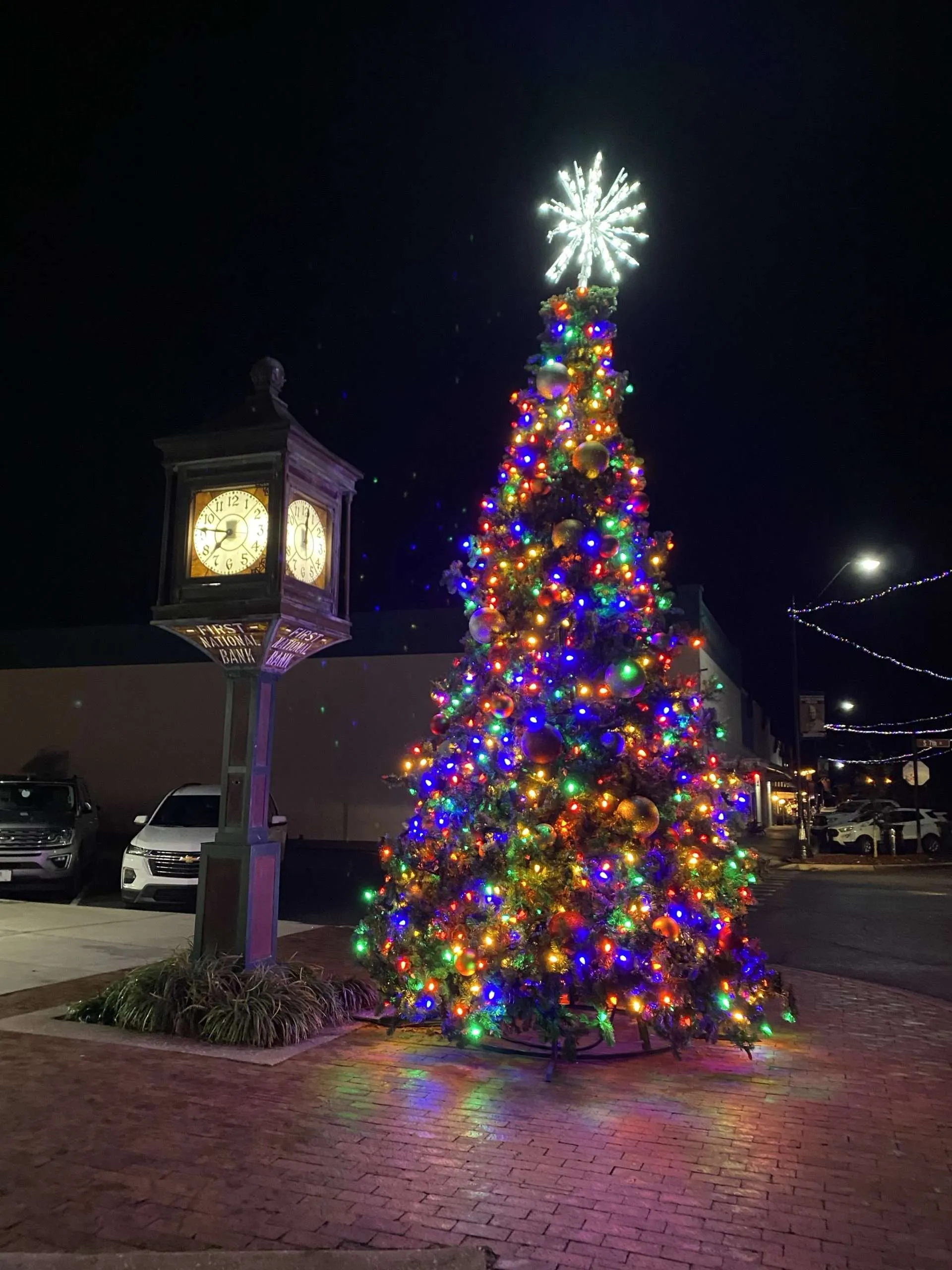 Christmas lights in DeFuniak Springs Florida