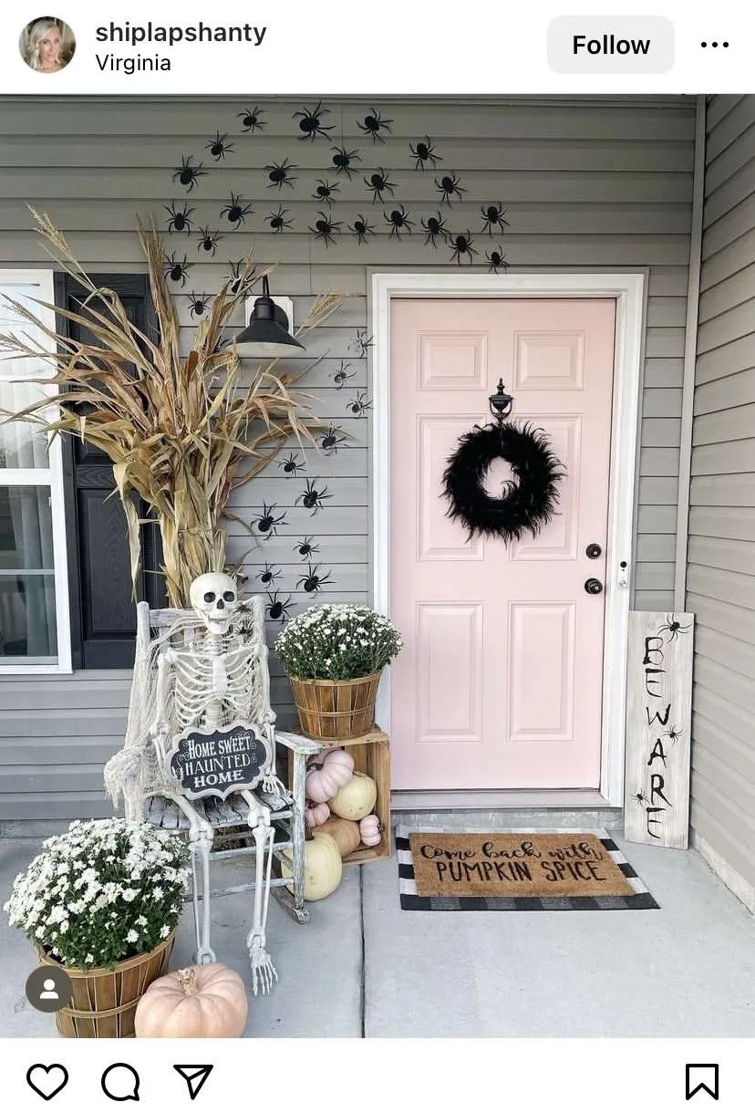 Halloween porch ideas: spiders
