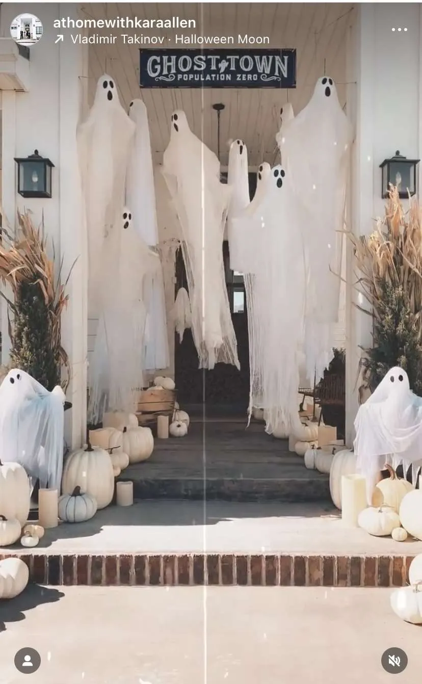 Halloween porch ideas: ghost town