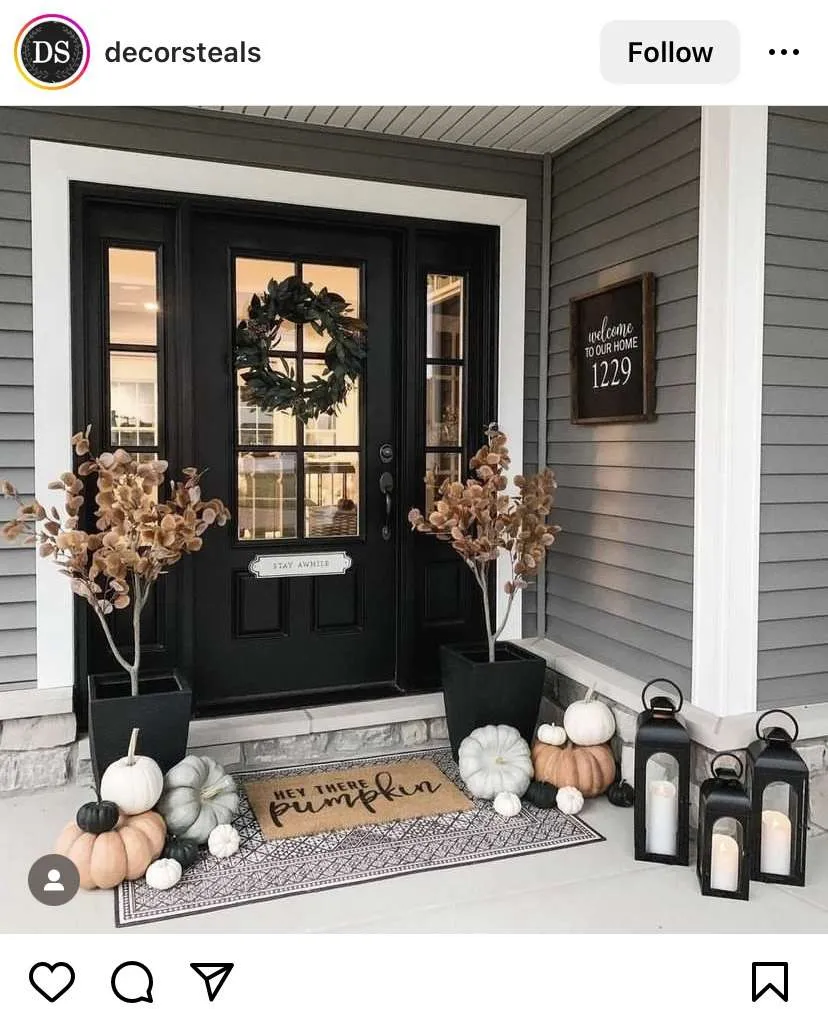 fall porch decorating ideas: black and white