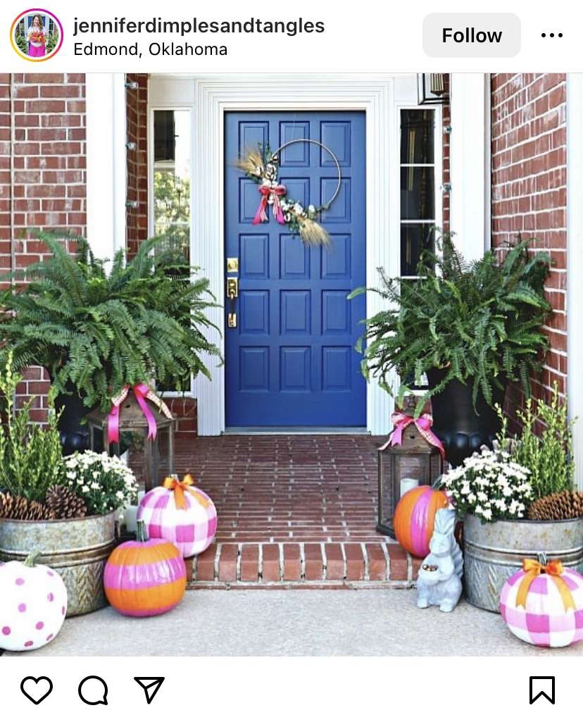 fall porch decorating ideas: pink pumpkins