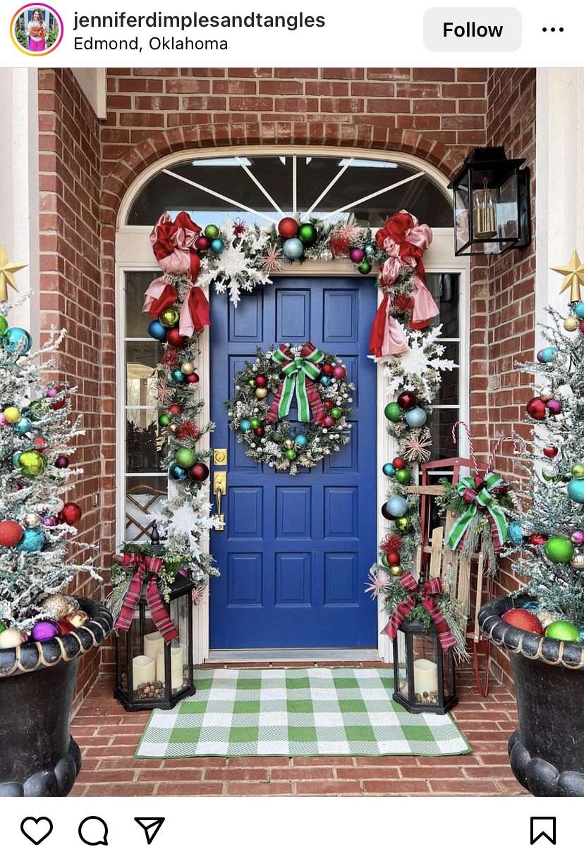 Christmas porch decor: colorful Christmas balls