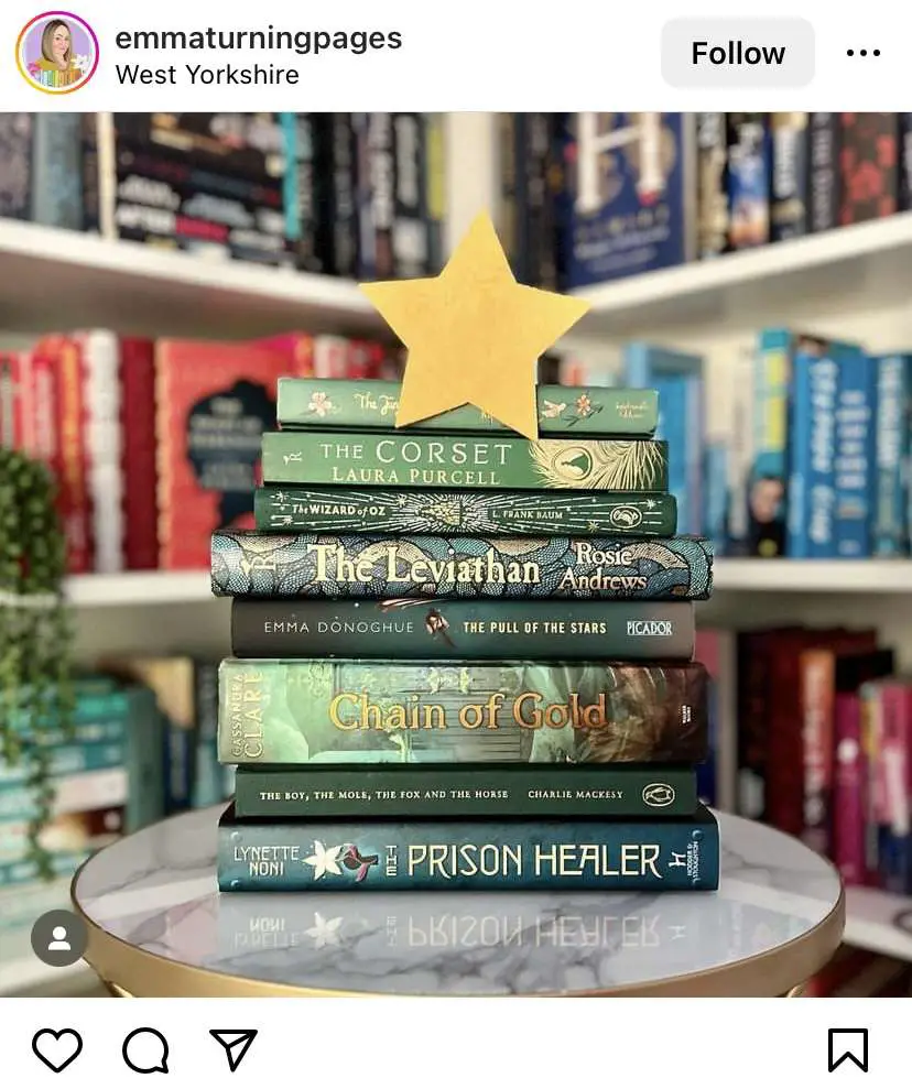 Bookmas tree ideas: make a stack of green books and put a star on top