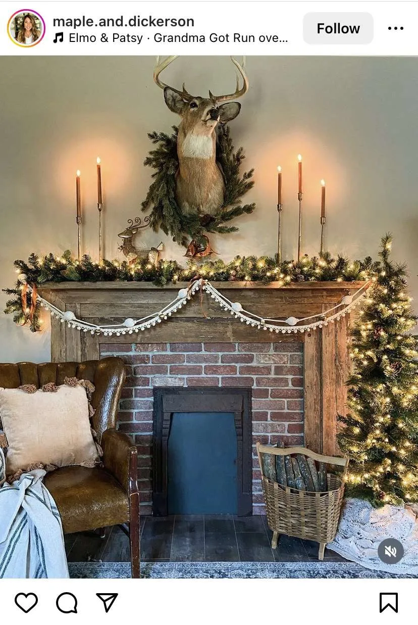 Christmas mantel decorating ideas: deer mount