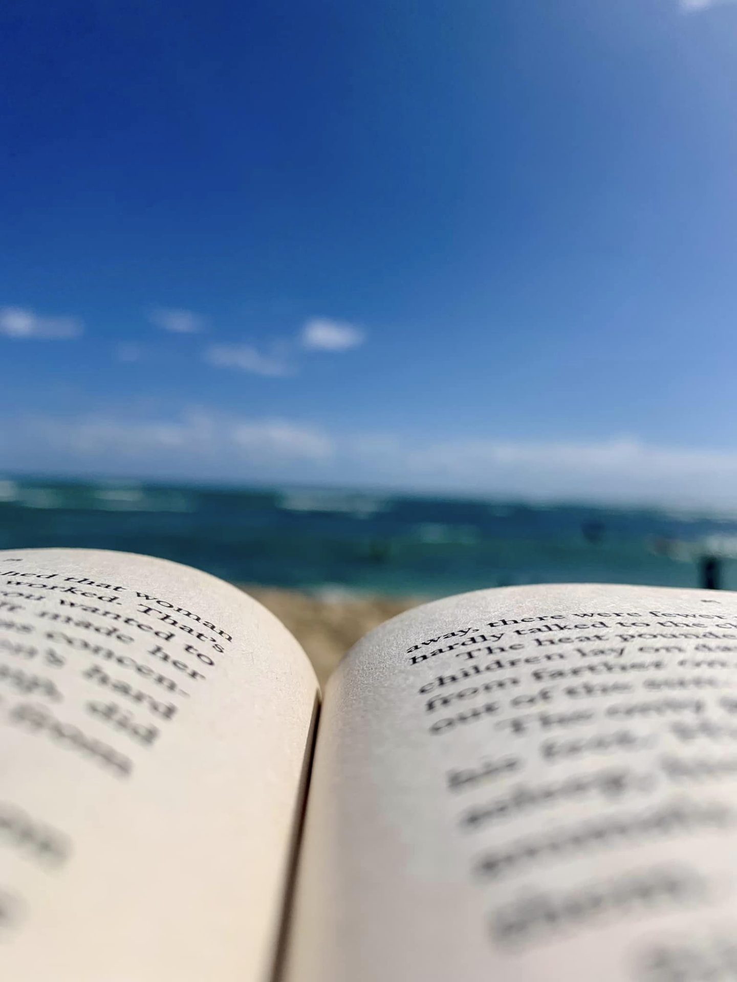 Hawaii Bucket List: Relax on the beach with a good book.