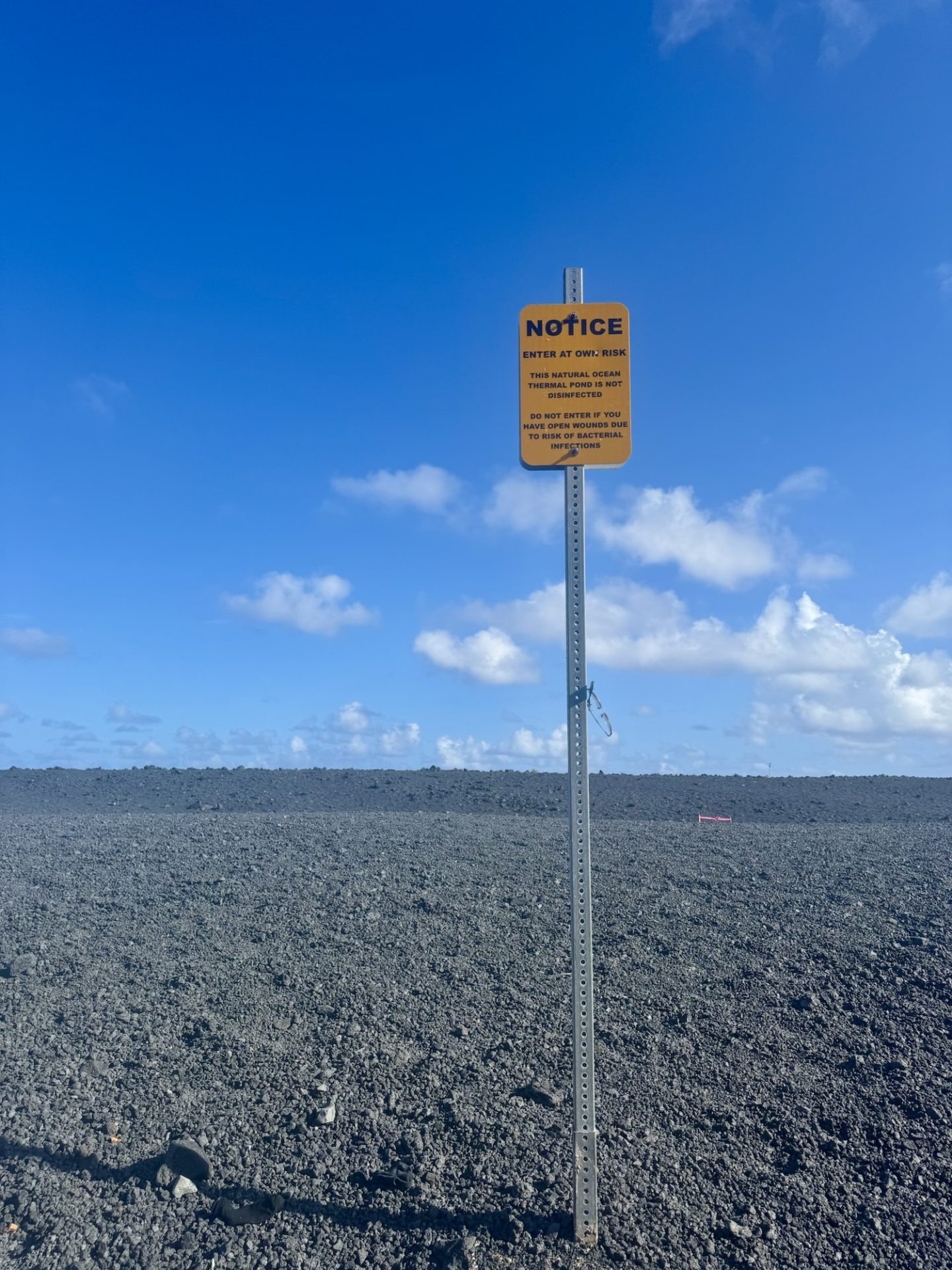 Bacteria warning at the Big Island hot springs.