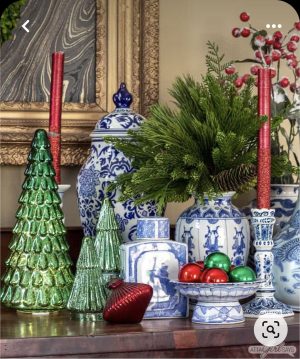 Chinoiserie Christmas ideas: decorate around your ginger jars